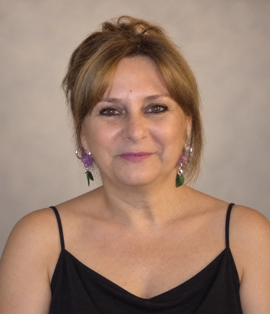 Elena Pardilla, especialista en seguros de ES3